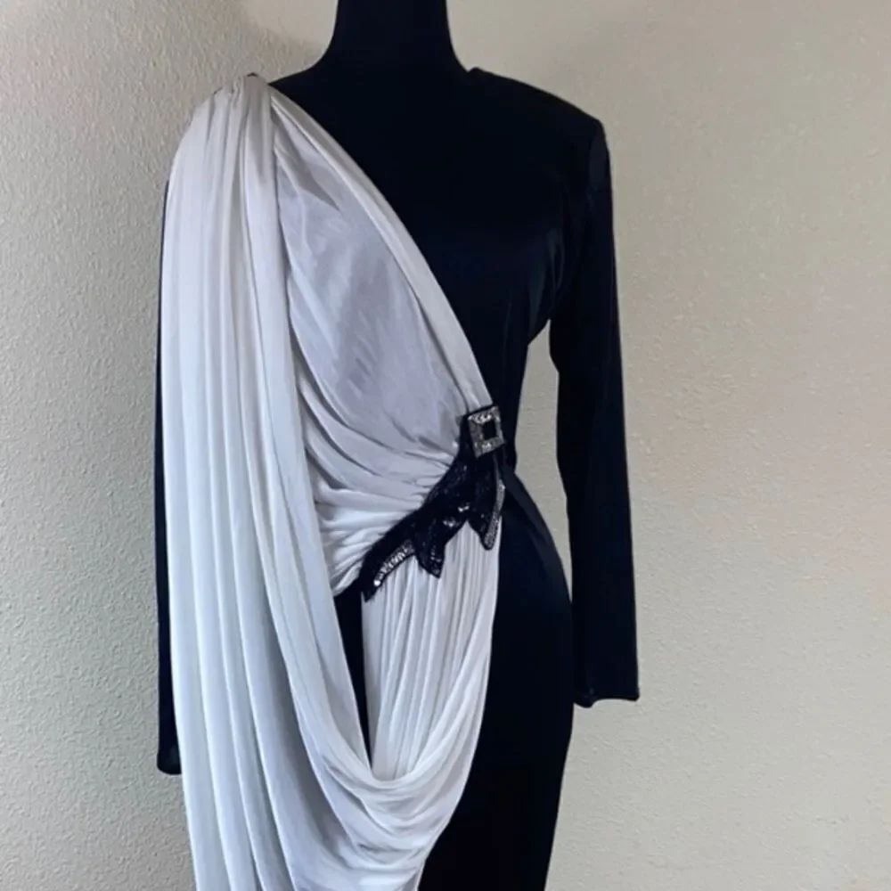 VINTAGE SUSAN ROSELLI  FOR VIJACK WOMEN DRESS SIZE 5/6